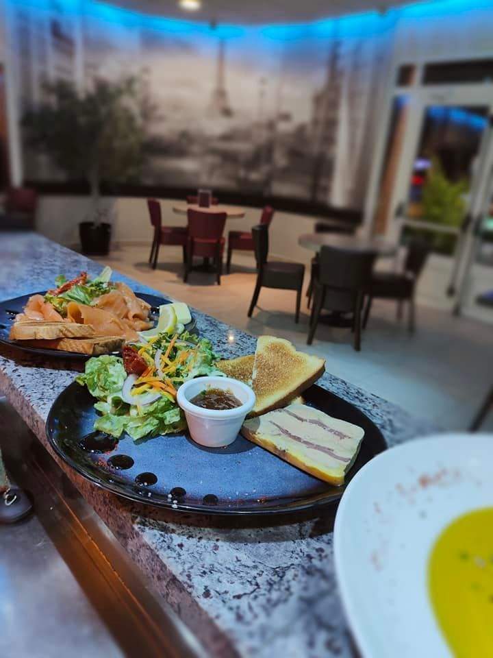 Restaurant avec terrasse arborée à Châteauneuf-sur-Loire