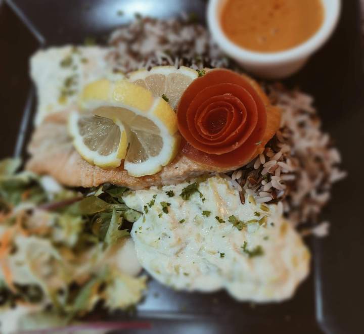 Plat traditionnel chic à Châteauneuf-sur-Loire